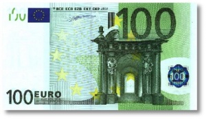 Detenido un joven que logró "pasar" un billete falso de 100 €.