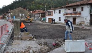 Obras en la plaza Gedío