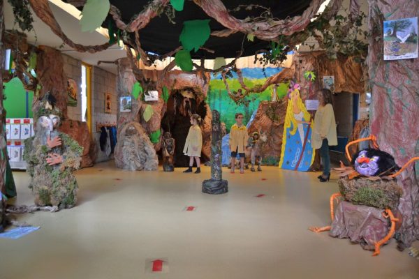 Exposición sobre mitología en el Pereda