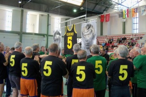 El Teatro Municipal acoge este viernes el homenaje a 'Cardin'