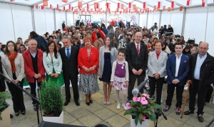 Autoridades, reinas, pregonero y homenajeados