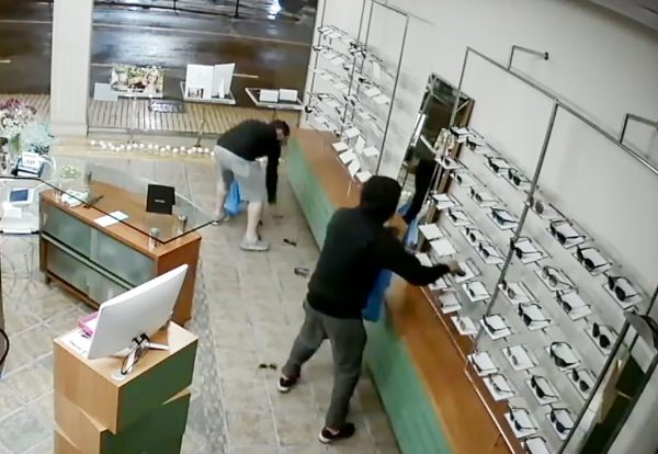 Imagen de la cámara de seguridad del comercio.