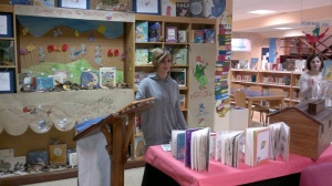 Una plaga de ratones invade la biblioteca