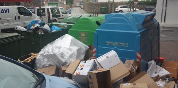 Quejas de los vecinos por la acumulación de residuos en el centro
