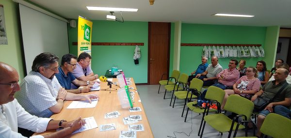 A la izquierda, Cayón, Argumosa, Victorino y Del Val
