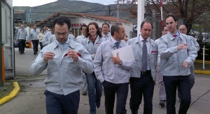 Visita de Frank Torres e Ignacio Diego a la planta corraliega