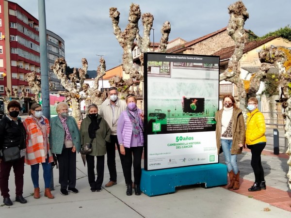 Inauguración de los paneles en la plaza de la Constitución