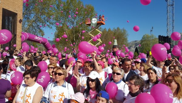 Uno de los momentos álgidos fue la suelta de globos en homenaje a Almudena Ruiz