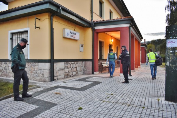 La Policía Judicial de la Guardia Civil está investigando la sustracción de armas de fuego, munición y, al menos, un chaleco antibalas