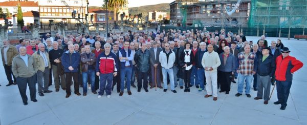 Participantes en la rememoración de la Marcha de Authi