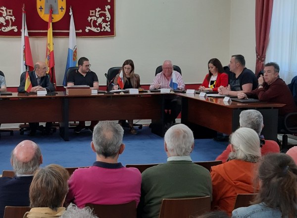 Ceferino San Millán a la derecha de la imagen