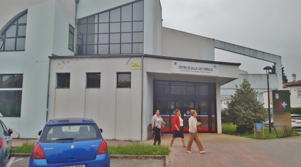 De momento ya se ha colocado el cartel con la nueva denominación, lo que convierte ese edificio en el primero en Cantabria en llevar el nombre de una enfermera