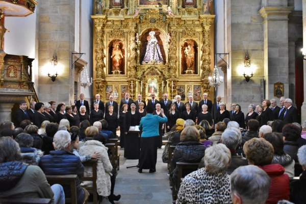 La Coral en la iglesia parroquial de Los Corrales